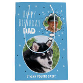 おもしろいドッグパパ考え誕生日バブルフォトブルー ミディアムペーパーバッグ (正面)