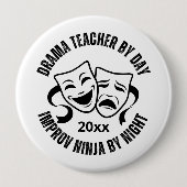 おもしろいドラマ先生バイデイIMPROV忍者バイナイト 缶バッジ (正面)