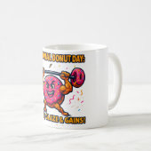 おもしろいドーナツTシャツ – 甘カラフルい&トータル コーヒーマグカップ (正面右)