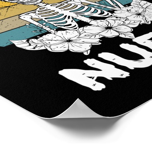 おもしろいナイトシフトナーススケルトンハロウィーンRnナース ポスター (角)