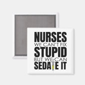 おもしろいナースは愚か者には向かない マグネット (正面/裏面)