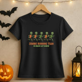おもしろいハロウィン走ゾンビのティー;脳離れなし Tシャツ