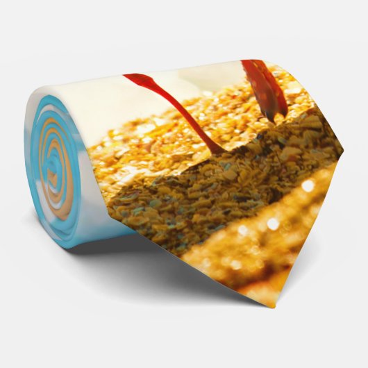おもしろいバックグラウンドにカモメが付いたビーチデザイン。 ネクタイ (ロール)