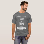 おもしろいパパとペパおじいちゃん特別な2つのタイトル Tシャツ (正面フル)