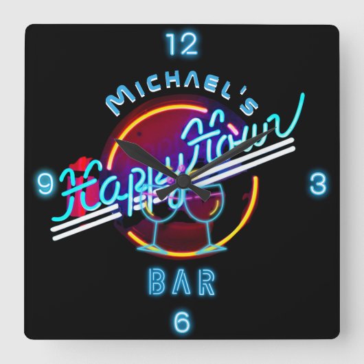 おもしろいパーソナライズされたマンケーブバーデンハッピーアワー スクエア壁時計 (正面)