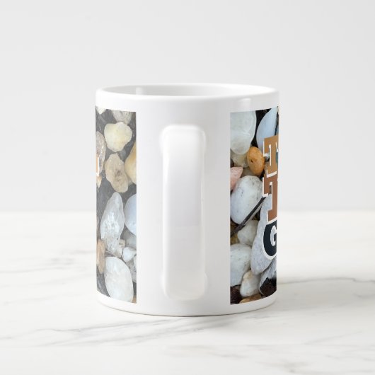 おもしろいパーソナライズされた厳しい発言 ジャンボコーヒーマグカップ (裏面)