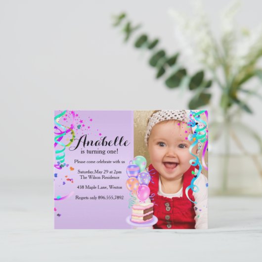 おもしろいパーティーお祝いパープルファースト誕生日 招待状 (スタンド正面)