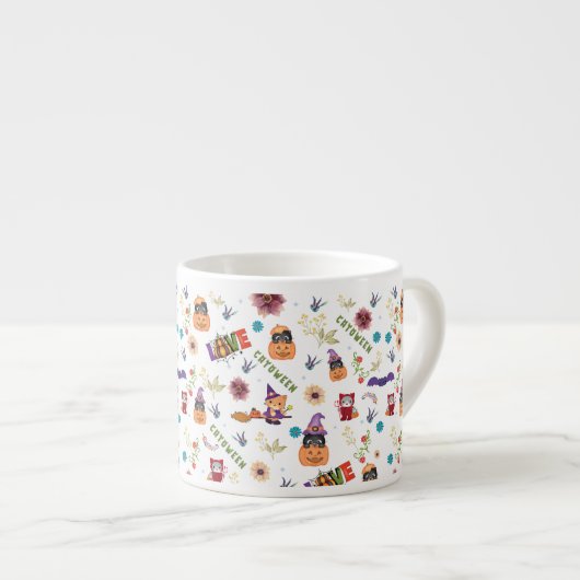 おもしろいパープルハットカトウィーン、かわいいオレンジカボチャ エスプレッソカップ (正面右)