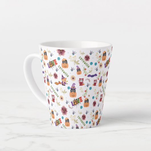 おもしろいパープルハットカトウィーン、かわいいオレンジカボチャ カフェラテマグ (左アングル)