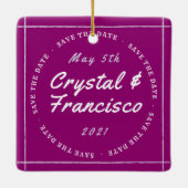 おもしろいパープル日付の保存 セラミックオーナメント (裏面)