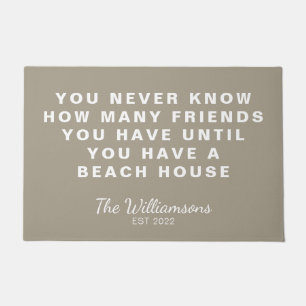 おもしろいビーチハウスフレンズ引用文パーソナライズされたタウペ ドアマット