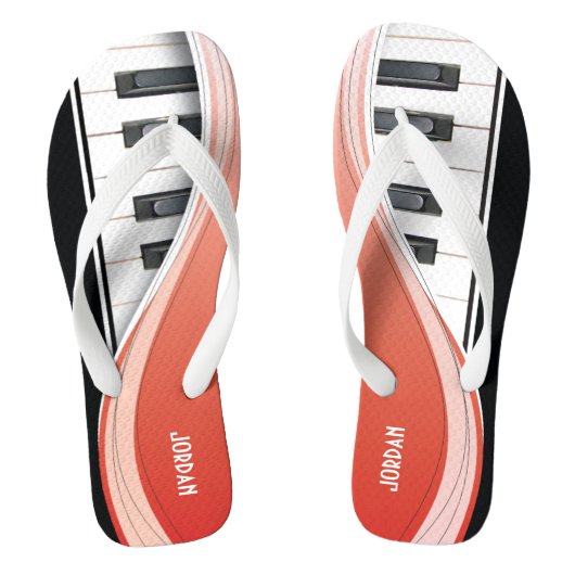 おもしろいピアノデザインとレッドスウッシュ ビーチサンダル (フットベッド)