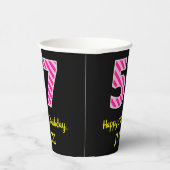 おもしろいピストライプンク誕生日"57"：ハッピー57+名前 紙コップ (右)