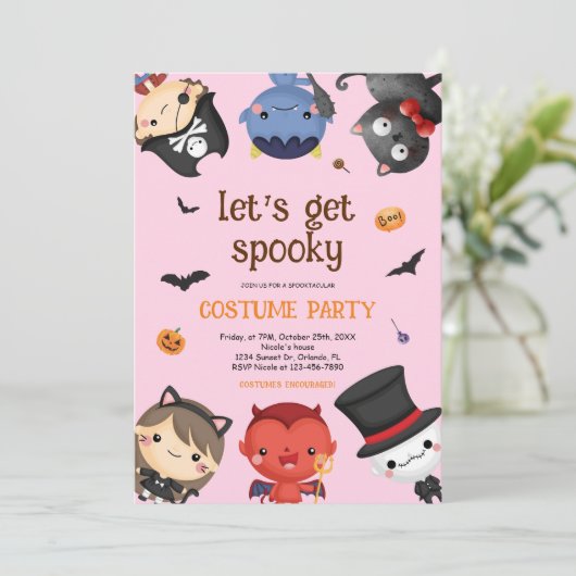 おもしろいピンクキッズハロウィンコスチュームパーティーかわいい不気味 招待状 (スタンド正面)
