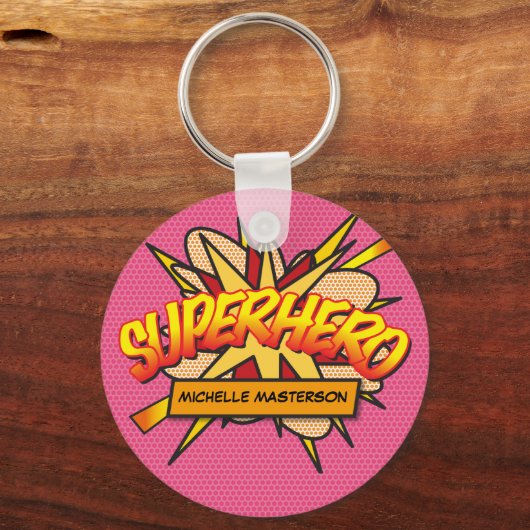 おもしろいピンクパーソナライズされた漫画ブックスーパーヒーロー キーホルダー (裏面)