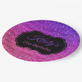 おもしろいピンクパープルグリッタースパークル誕生日 ペーパープレート (アングル)