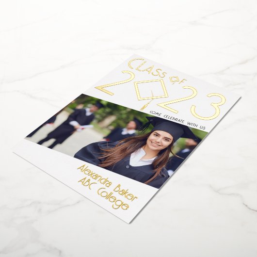 おもしろいファクト写真はっきりしたスクリプトクラス2023卒業 箔招待状 (回転した状態)