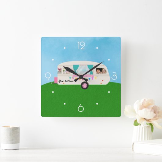 おもしろいファミリーの隊商パーソナライズされた写真の追加 スクエア壁時計 (ホーム)