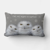 おもしろいフクロウは家族の雪のフクロウ ランバークッション (正面)
