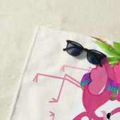 おもしろいフラミンゴ族 ビーチタオル (インサイチュ)