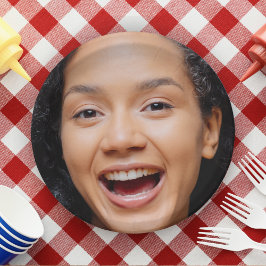 おもしろいフル顔クローズアップセルフィー写真 ペーパープレート