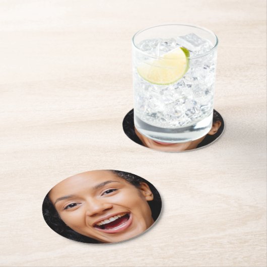 おもしろいフル顔クローズアップセルフィー写真 ラウンドペーパーコースター (インサイチュ)