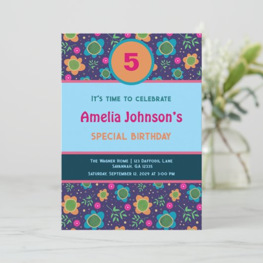 おもしろいフローラパーソナライズされた時代誕生日招待状 招待状 (スタンド正面)