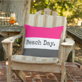 おもしろいブライトピンク白黒ストライプ「ビーチの日」 アウトドアクッション (椅子)
