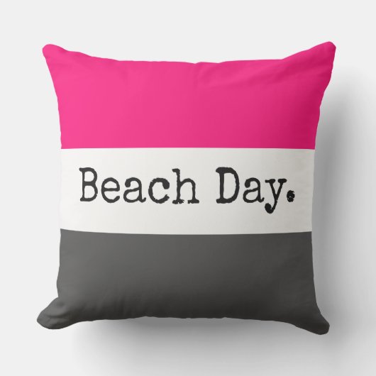おもしろいブライトピンク白黒ストライプ「ビーチの日」 アウトドアクッション (正面)
