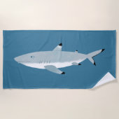 おもしろいブラックティップリーフシャーク ビーチタオル (正面)