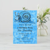 おもしろいブルーマンガ誕生日スマイルカタツムリアクアブルー 招待状 (スタンド正面)