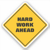 おもしろいプンイエロー懸命作業前警報道路標識 シール (正面)