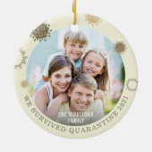 おもしろいベビーの外生き延び検去 セラミックオーナメント (裏面)