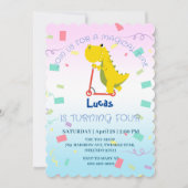 おもしろいベビー恐竜スクーター玩具誕生日DIY名 招待状 (正面)