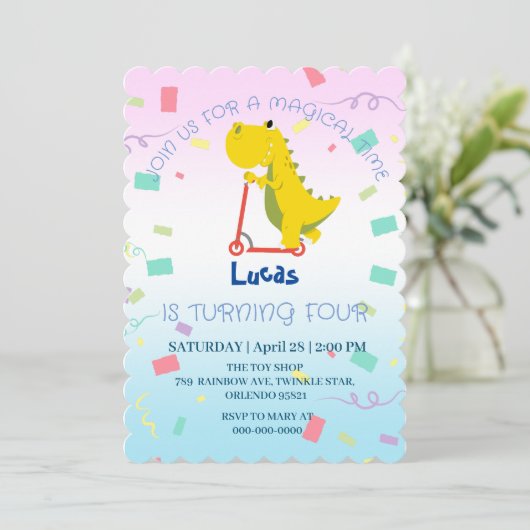 おもしろいベビー恐竜スクーター玩具誕生日DIY名 招待状 (スタンド正面)