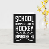 おもしろいホッケースクールは重要だが、ホッケーは重要 カード (黄色い花)