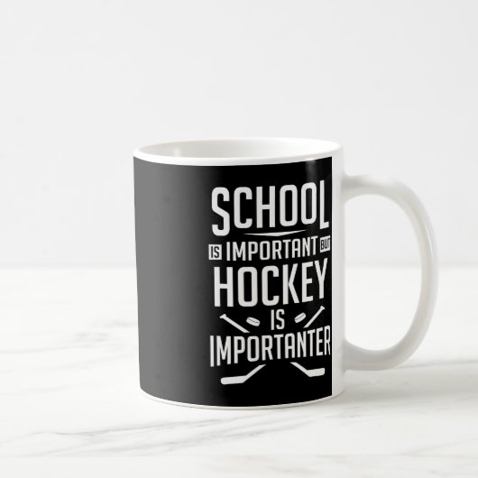 おもしろいホッケースクールは重要だが、ホッケーは重要 コーヒーマグカップ (右)