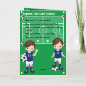 おもしろいボーイズサッカー君は迷路のハッピーバースデー カード (裏面)