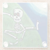 おもしろいマンガ踊りスケルトンin草霞んだ月 ガラスコースター (裏面)