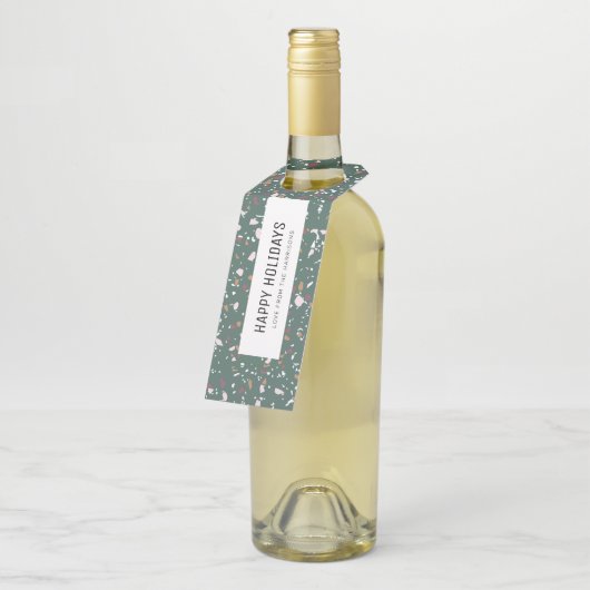 おもしろいモダングリーンテラゾパターンハッピーホリデイズ ボトルネックタグ (アングル)