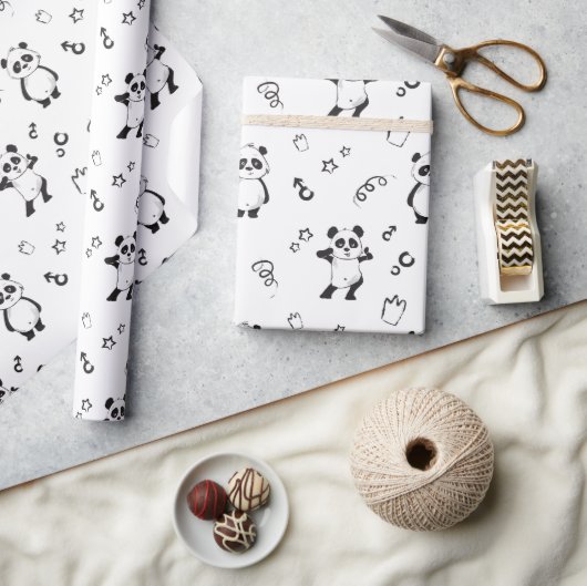おもしろいモダンパンダ子供の誕生日 ラッピングペーパー (クラフト)