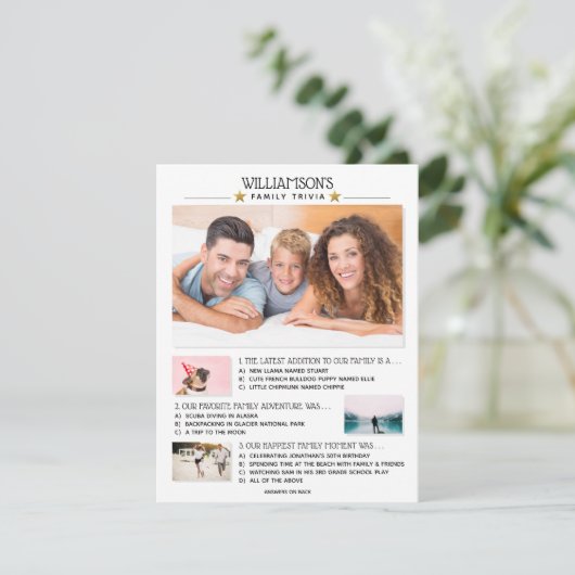 おもしろいユニーククリスマスファミリートリビアフォトコラージュ シーズンカード (スタンド正面)