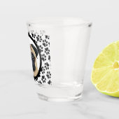 おもしろいユニークストッキング犬のアップ写真ポー ショットグラス (右)