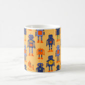 おもしろいユニークロボット。 コーヒーマグカップ (中央)