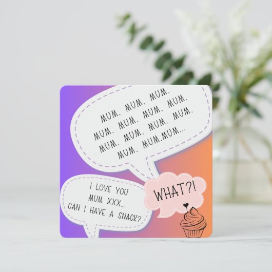 おもしろいユーモアのカップケーキMUM紫の母の日 シーズンカード (スタンド正面)