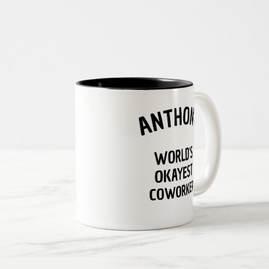 おもしろいユーモア世界の最も変わった同僚のカスタム文字マグ ツートーンマグカップ (正面右)