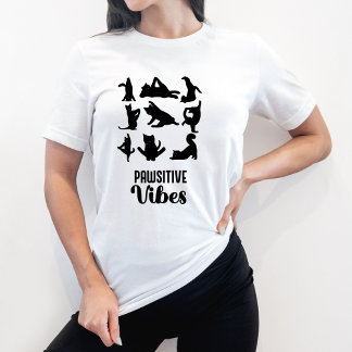 おもしろいヨガのポジション6匹 Tシャツ