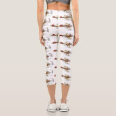 おもしろいランニングカッコいい鶏イラストレーション カプリレギンス (裏面)