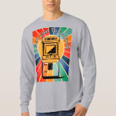 おもしろいレトロゲームTシャツ Tシャツ (正面)