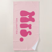 おもしろいレトロピンクミセス新婚ブライド ビーチタオル (正面)